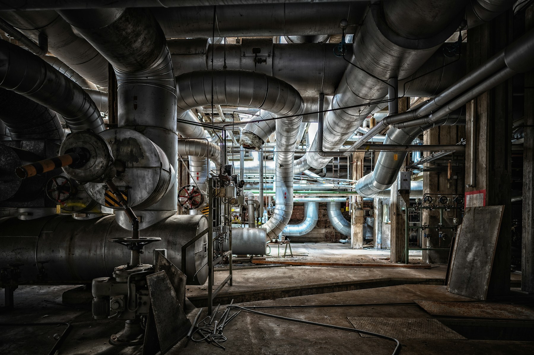 Industrial pipe network inside a facility